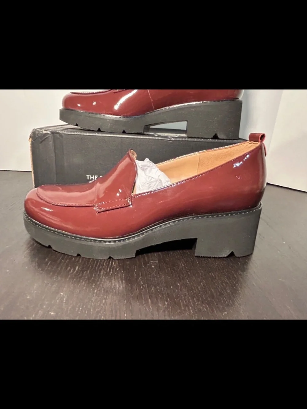 Naturalizer Darry Lug Sole Patent Leather Loafers Shoes Cab Sav Red Size 8.5M